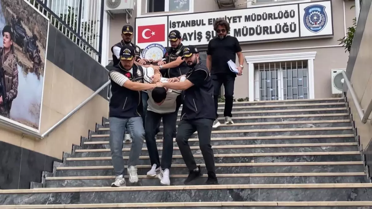 Küçükçekmece\'de Silahlı Saldırı: Bir Kişi Ağır Yaralı