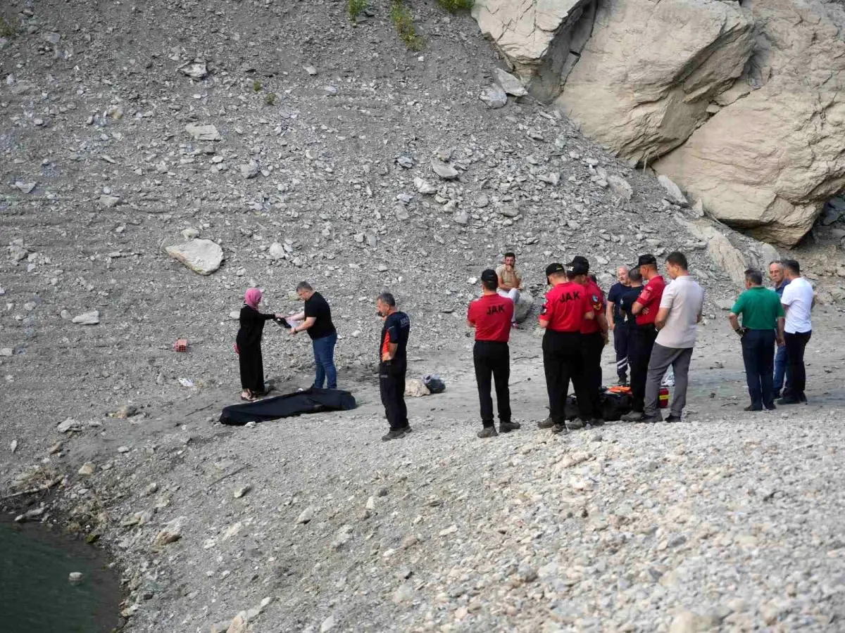 Kastamonu\'da Boğulma Olayı: 16 Yaşındaki Çocuk Baraj Gölünde Hayatını Kaybetti
