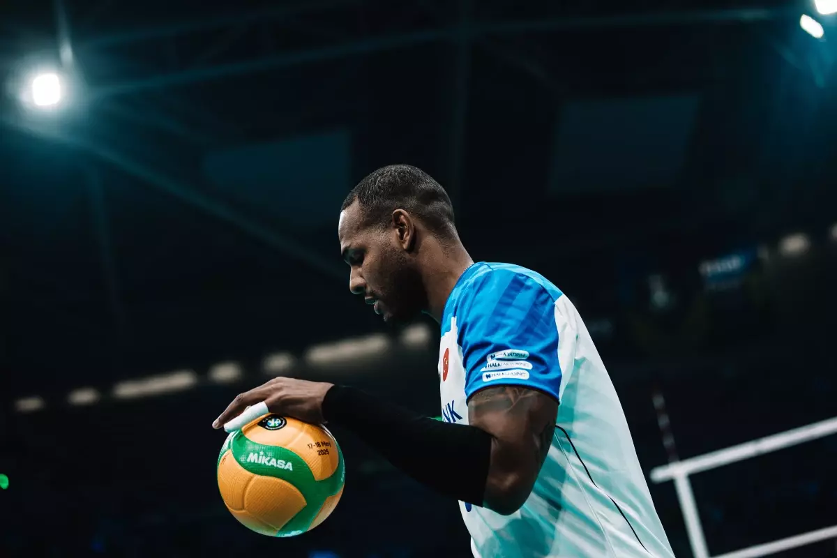 Halkbank, Yoandy Leal ile Devam Kararı Aldı