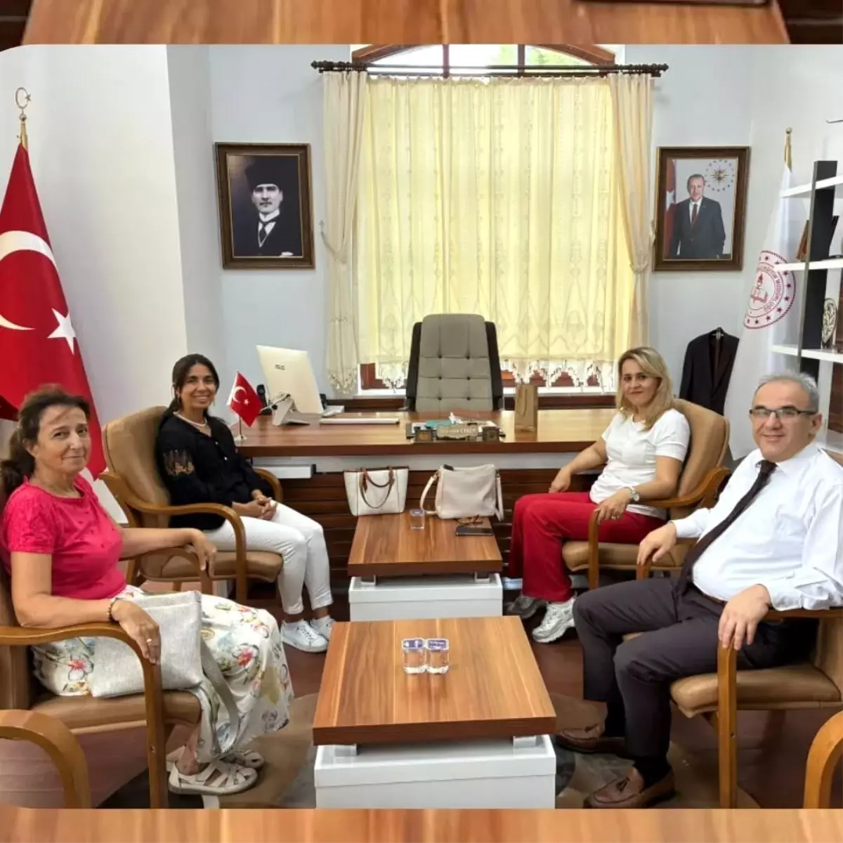Edremit Milli Eğitim Müdürü\'ne Ziyaretler Devam Ediyor