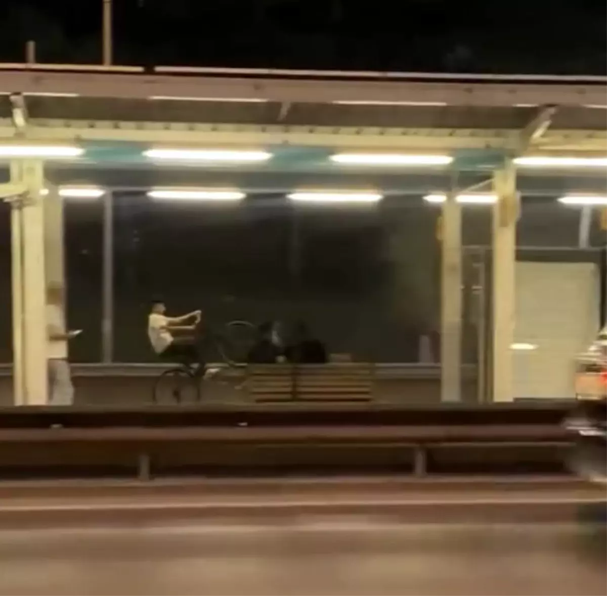 Bursa\'da Tek Tekerle Reyhan Bisiklet Show