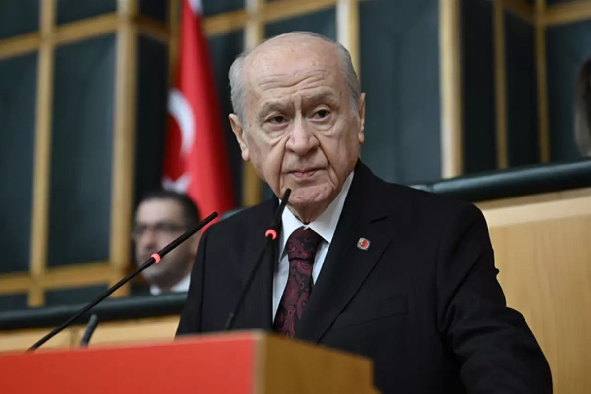 Bahçeli: Komisyona katılmayanların \'biz komisyoncu değiliz\' zırvasına sığınmaları değersiz