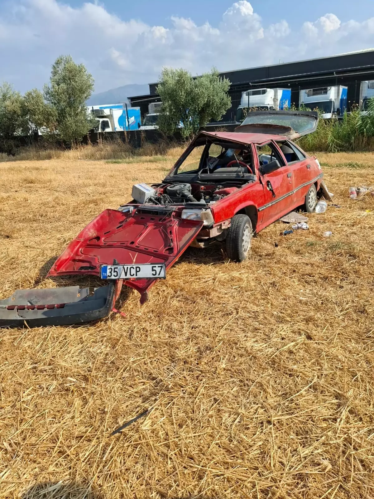 Salihli\'de Trafik Kazası: Sürücü Hayatını Kaybetti