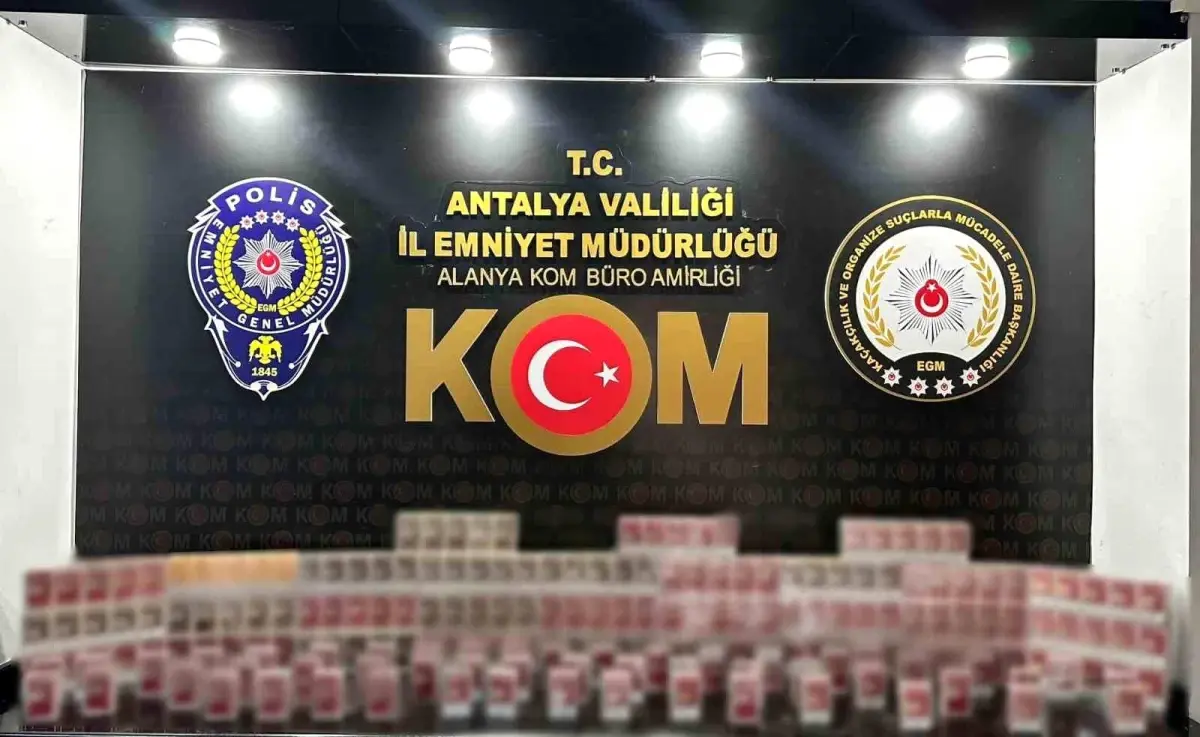 Antalya\'da Kaçakçılık Operasyonu: 42 Bin Makaron Ele Geçirildi