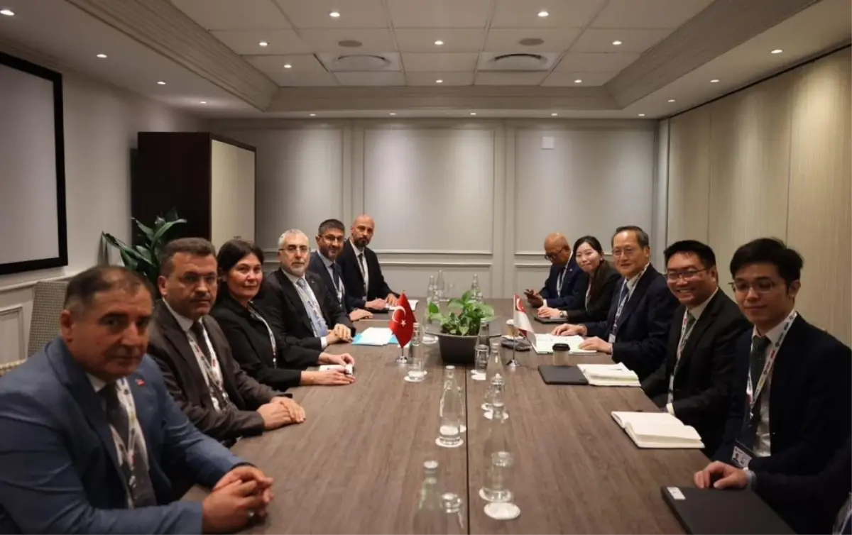 Işıkhan ve Singapur Bakanı Görüştü