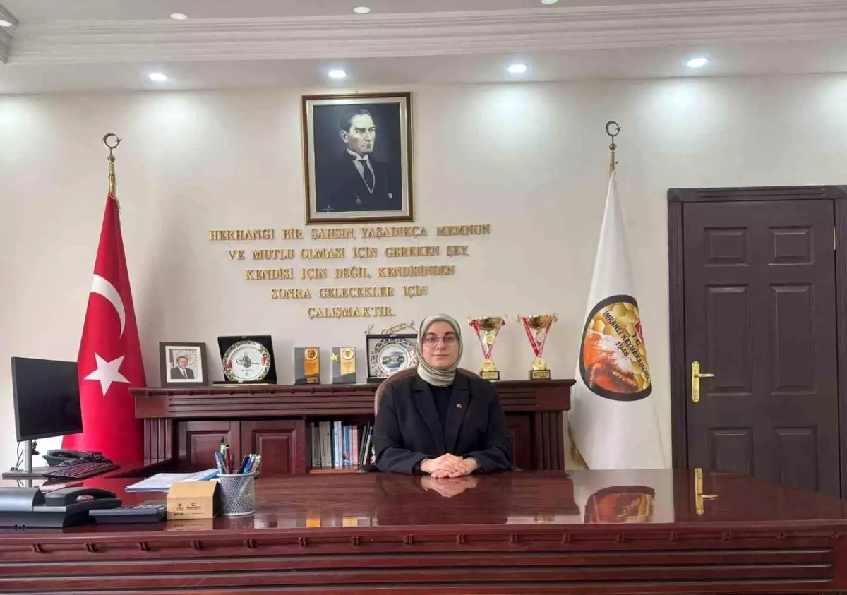 İmranlı\'nın İlk Kadın Kaymakamı: Fatma Bayalan