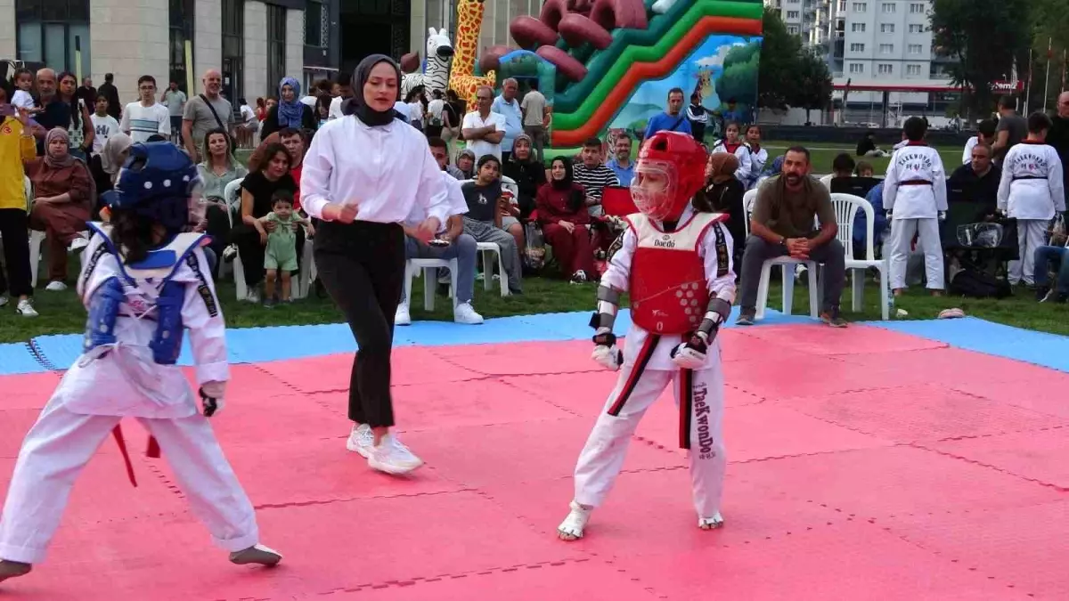 Kütahya\'da İlk Açık Hava Taekwondo Turnuvası Gerçekleştirildi