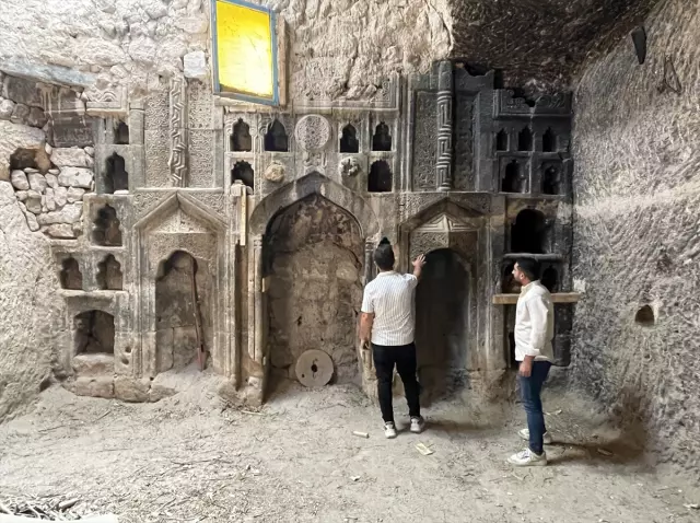 Odunluk olarak kullanılan yer 6 asırlık ibadethane çıktı