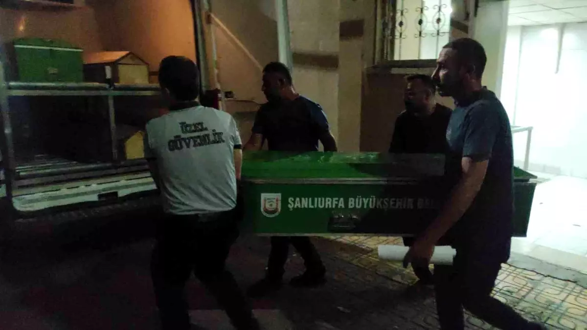 Şanlıurfa\'da Bıçaklı Kavga: 30 Yaşındaki Genç Hayatını Kaybetti