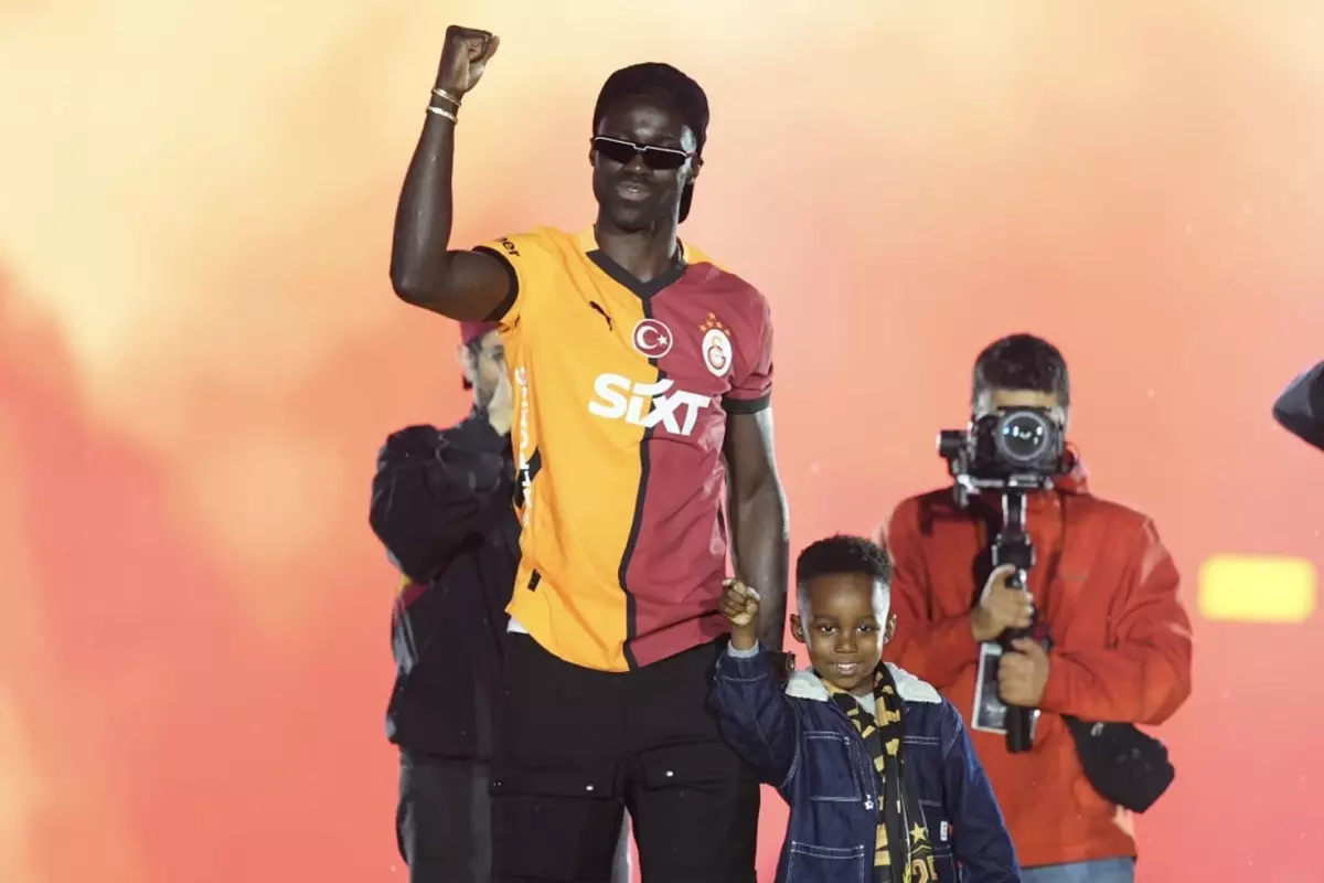 Davinson Sanchez\'in Galatasaray\'dan istediği maaş belli oldu