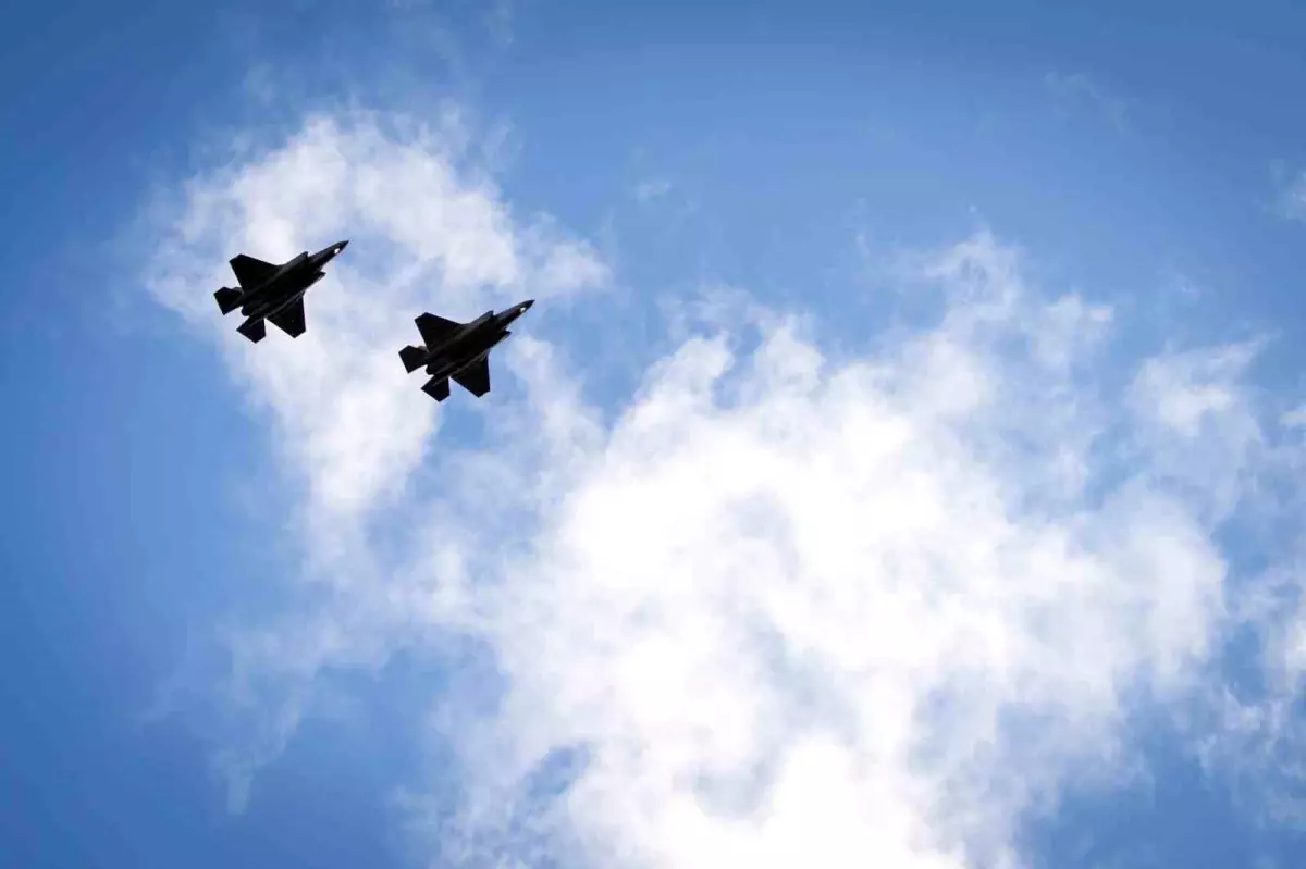 İspanya, F-35 Yerine Avrupa Uçaklarına Yöneldi