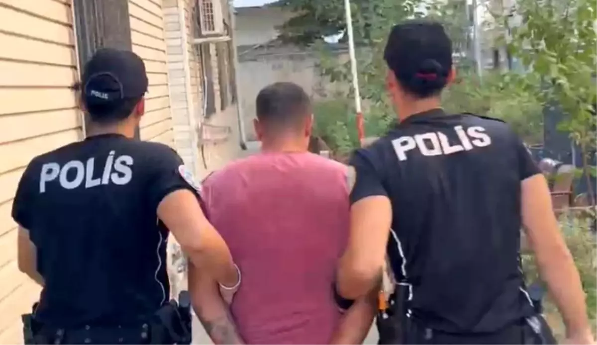Gaziemir\'de 11 Yıl Cezalı Şahıs Yakalandı