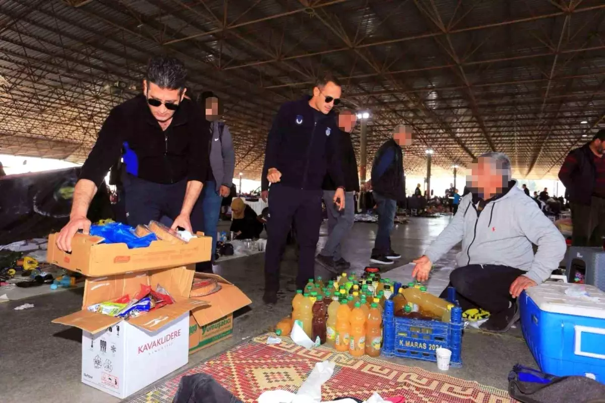 Kepez Belediyesi 83 Seyyar Satıcıya Cezai İşlem Uyguladı