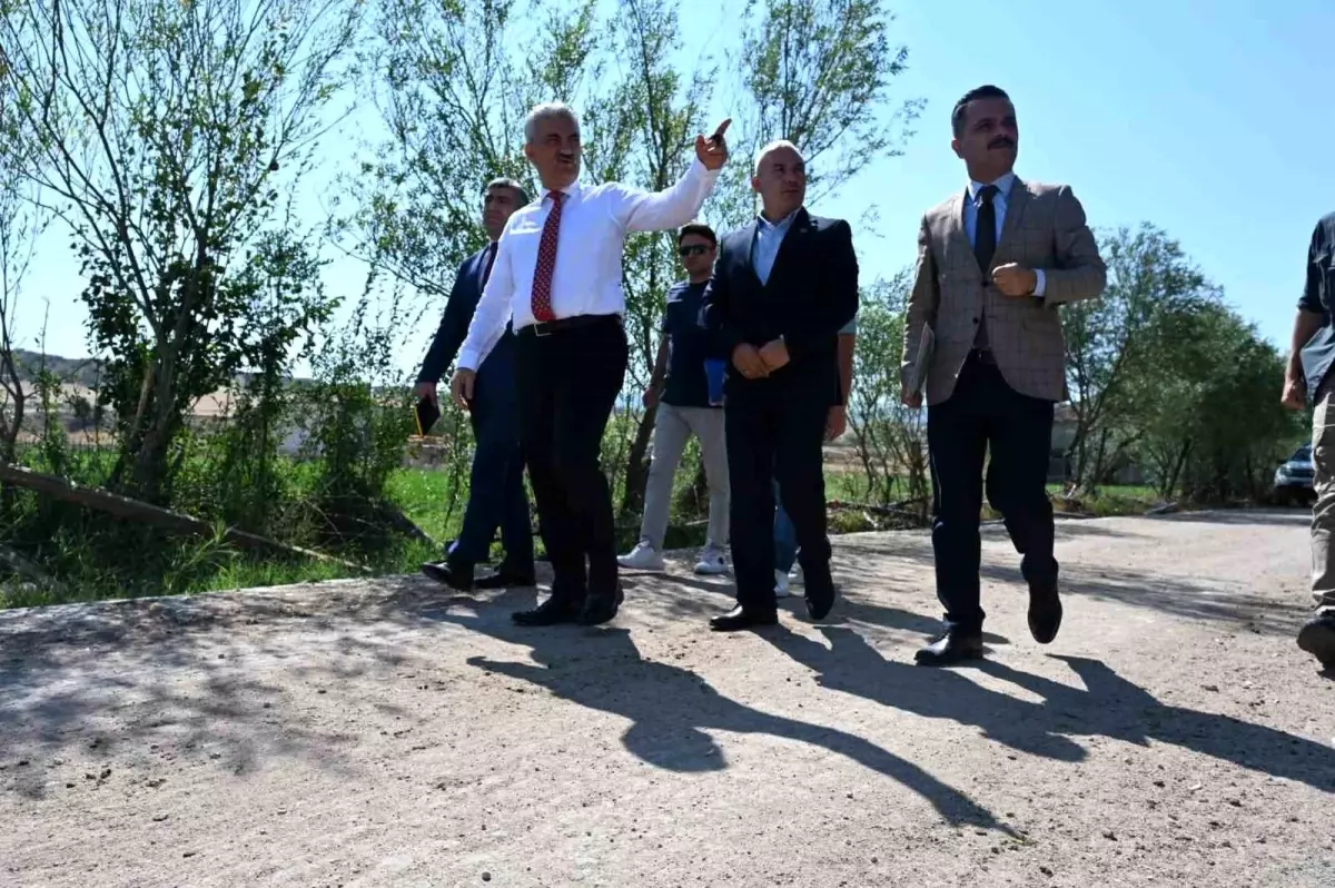 Vali Makas, Köydeki Altyapı Çalışmalarını İnceledi
