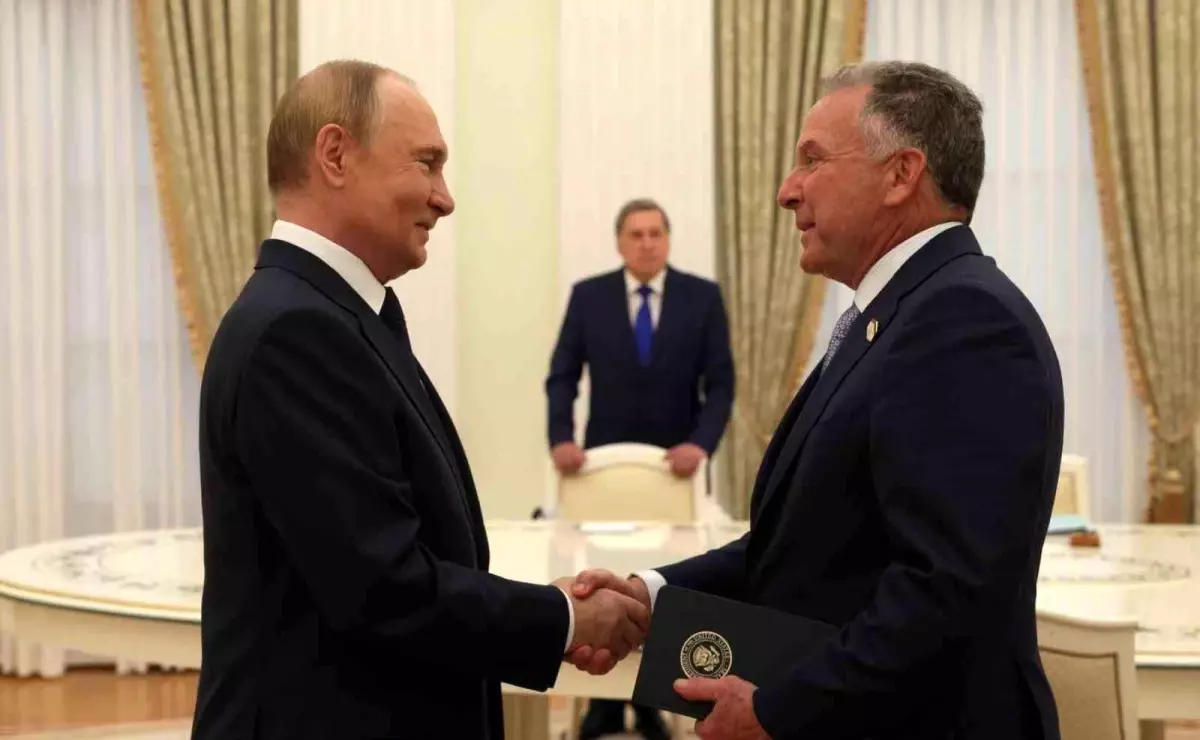 Trump\'tan Putin\'e 8 Ağustos Uyarısı