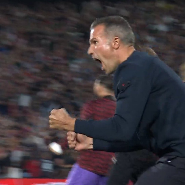 Robin Van Persie'nin gol sevinci gündem oldu