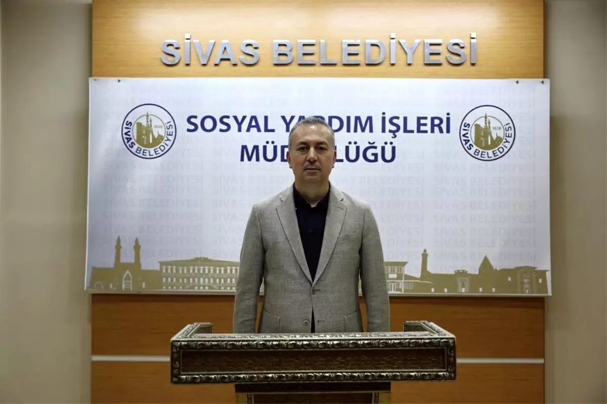 Sivas Belediyesi\'nden Öğrencilere Kırtasiye Desteği