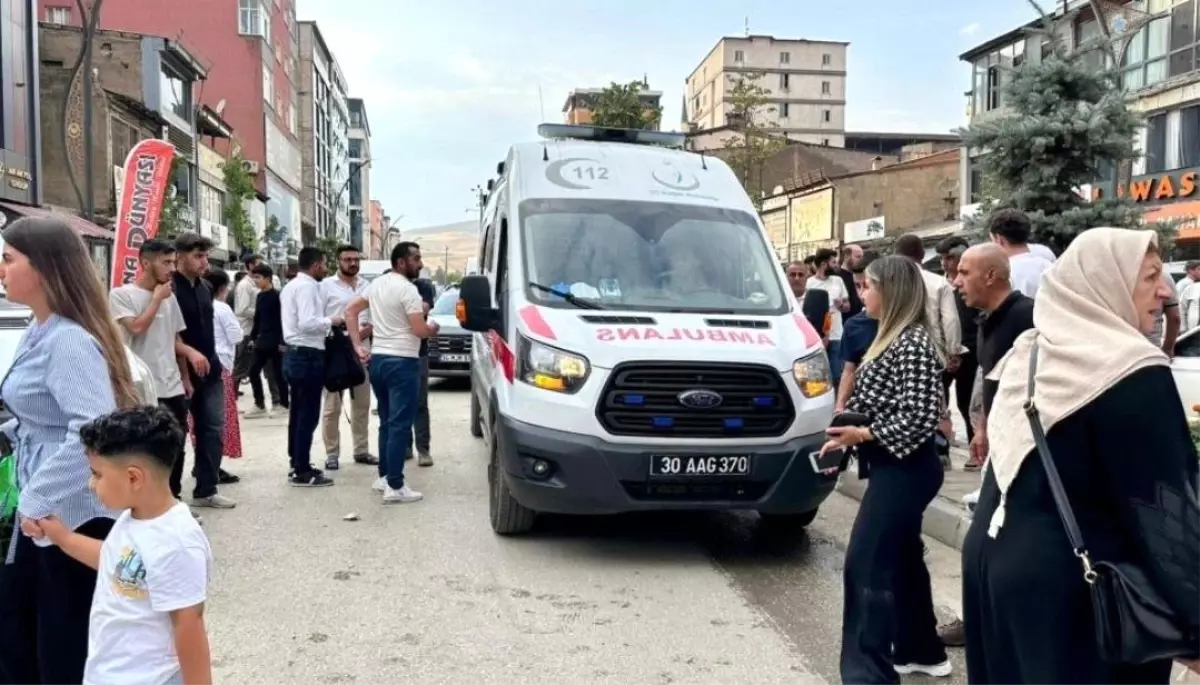 Yüksekova\'da Bebek Heimlich ile Kurtarıldı