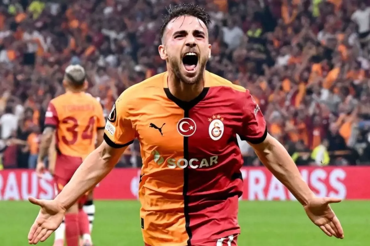 Yunus Akgün 4 yıllık sözleşmeyi imzaladı 