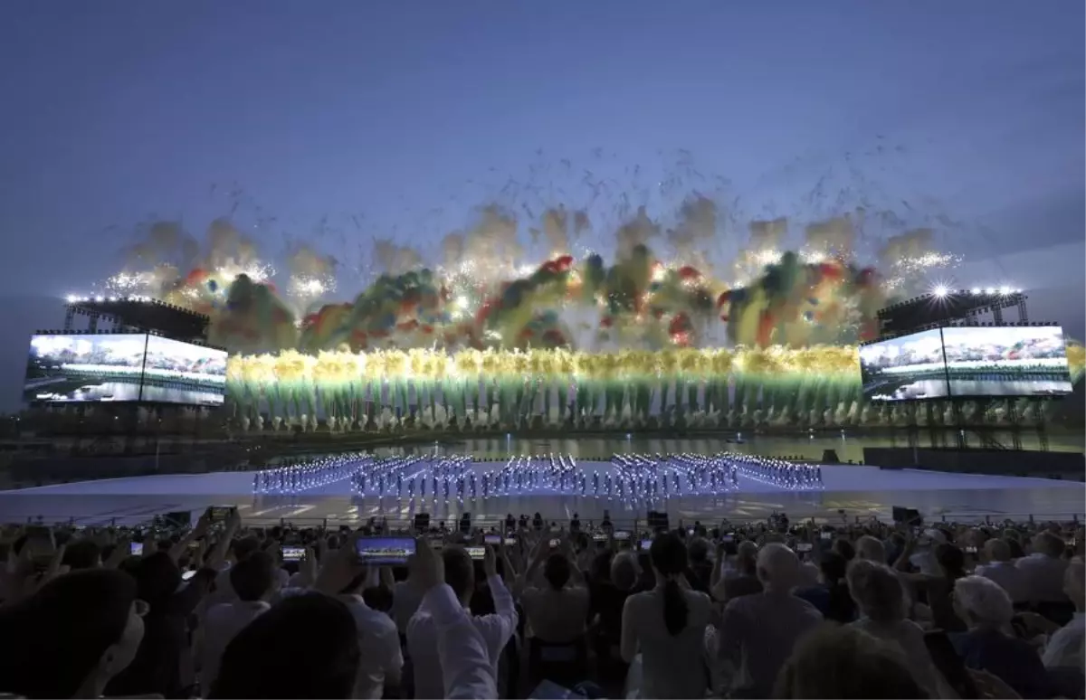 2025 Dünya Oyunları Açılışı Chengdu\'da Gerçekleşti