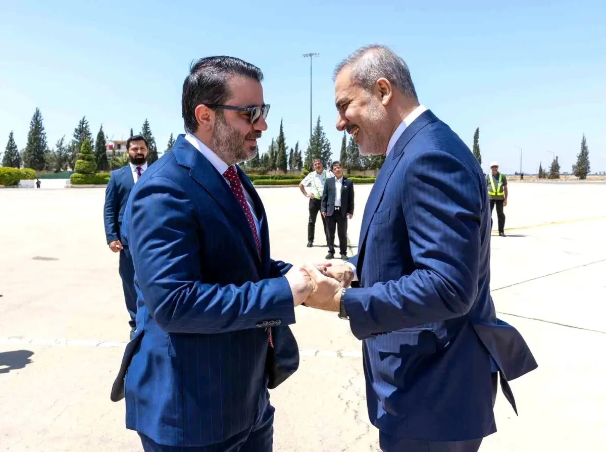 Fidan Suriye\'de Eş-Şara ile Görüştü