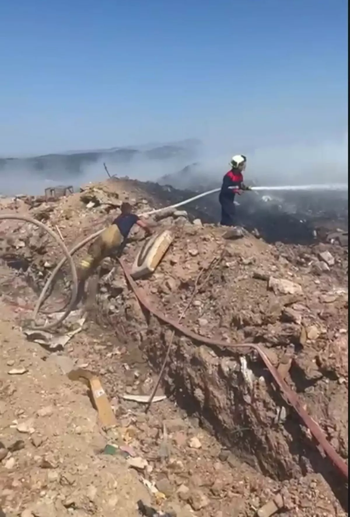 Ayvalık\'ta Orman Yangını Kontrol Altına Alındı