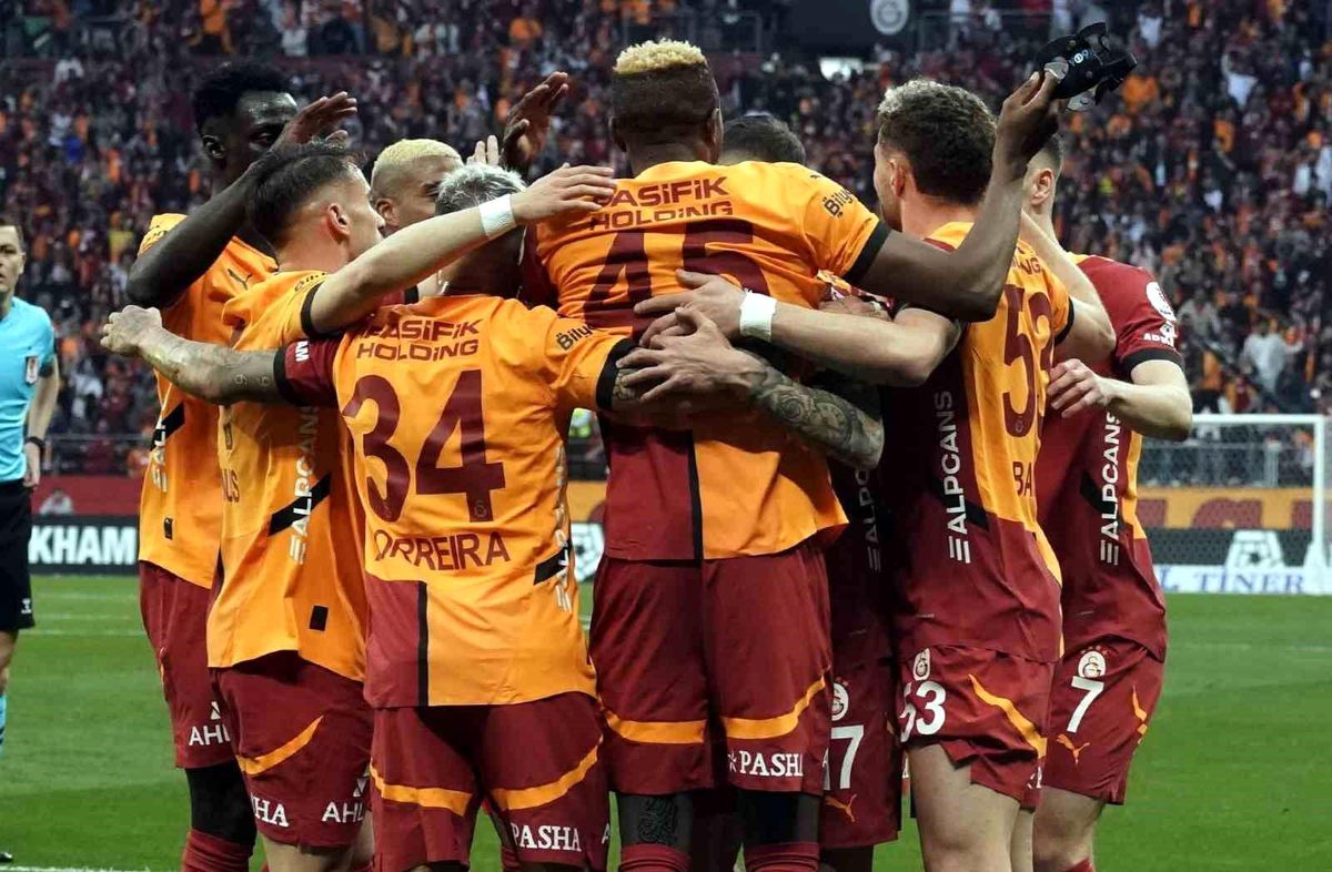 Galatasaray\'ın İlk Hafta Başarısı