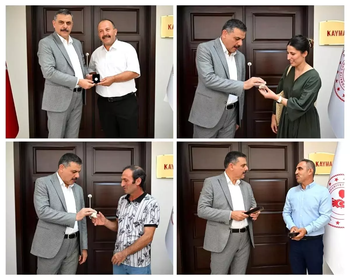 Oltu\'da Kan Bağışçılarına Hediyeler Verildi