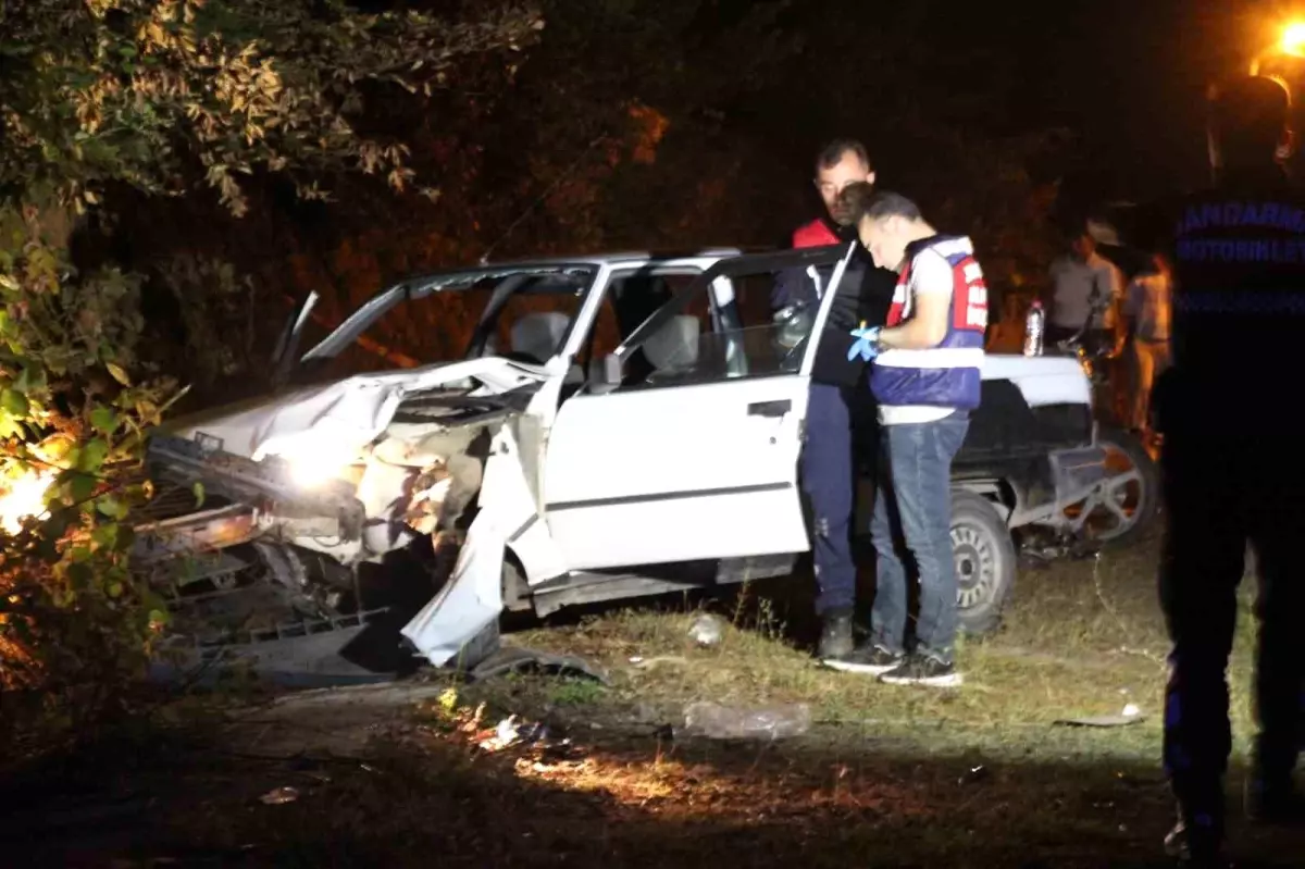 Akyazı\'da Trafik Kazası: 1 Ölü, 1 Yaralı
