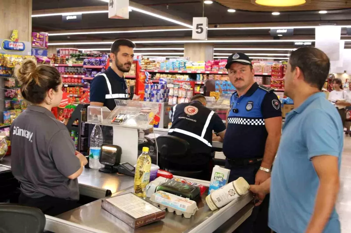 Körfez Belediyesi\'nden Gıda Denetimlerine Hız Verildi
