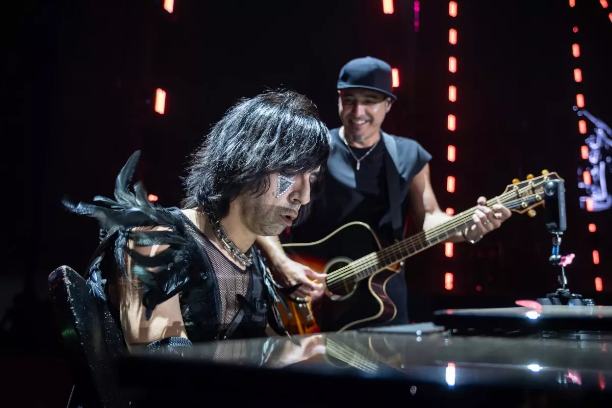 İstanbul Festivali\'nde Rock Rüzgârı; Sahne Adamlar ve maNga\'nın!