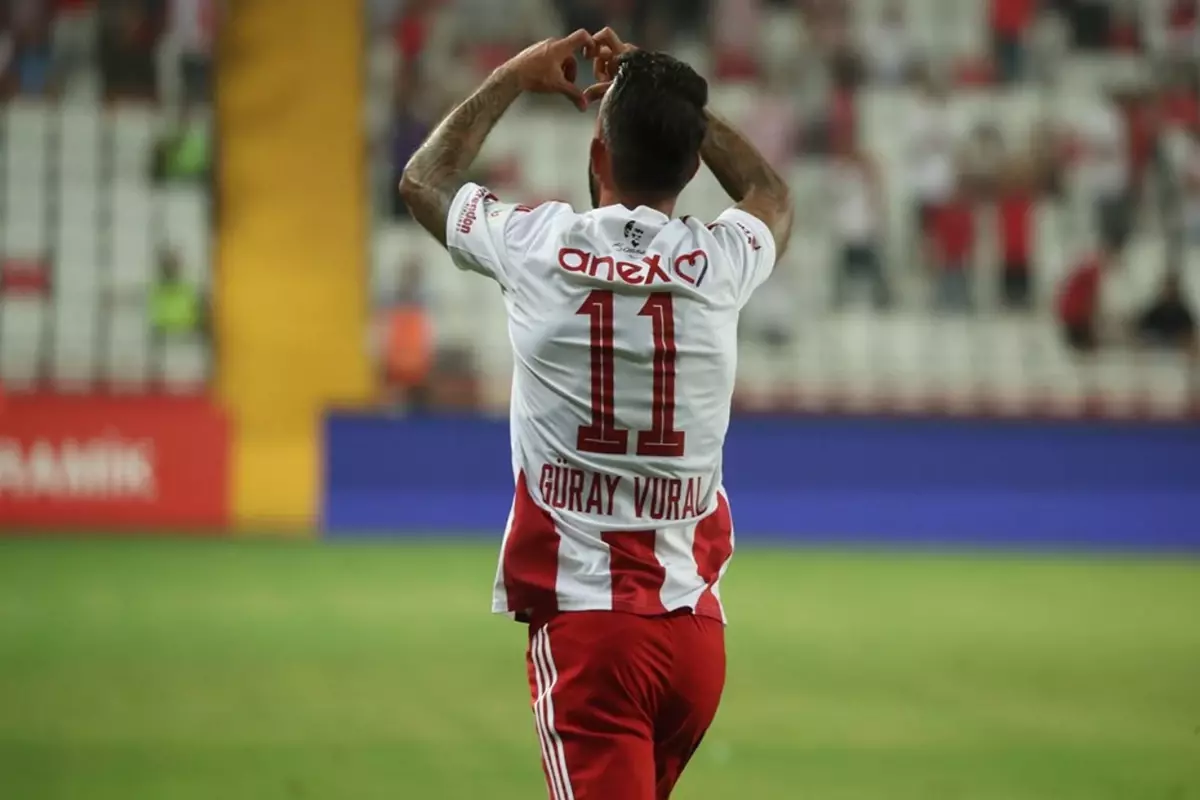 Antalyaspor, Kasımpaşa\'ya karşı 3 puanın sahibi