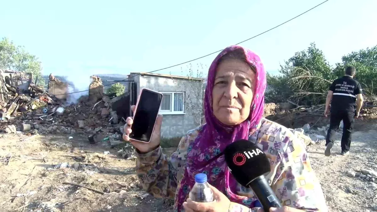Bayramiç\'te Yangın: Faize Soran Eşyalarsız Kaldı