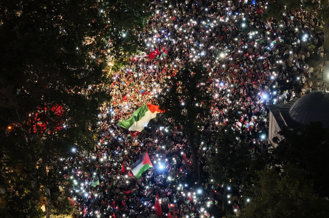 İstanbul'da 'Gazze'ye Umut Işığı Ol' yürüyüşü