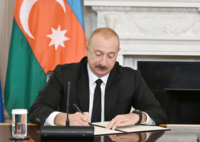 Tarihi anlaşmanın ardından Aliyev'den ilk açıklama