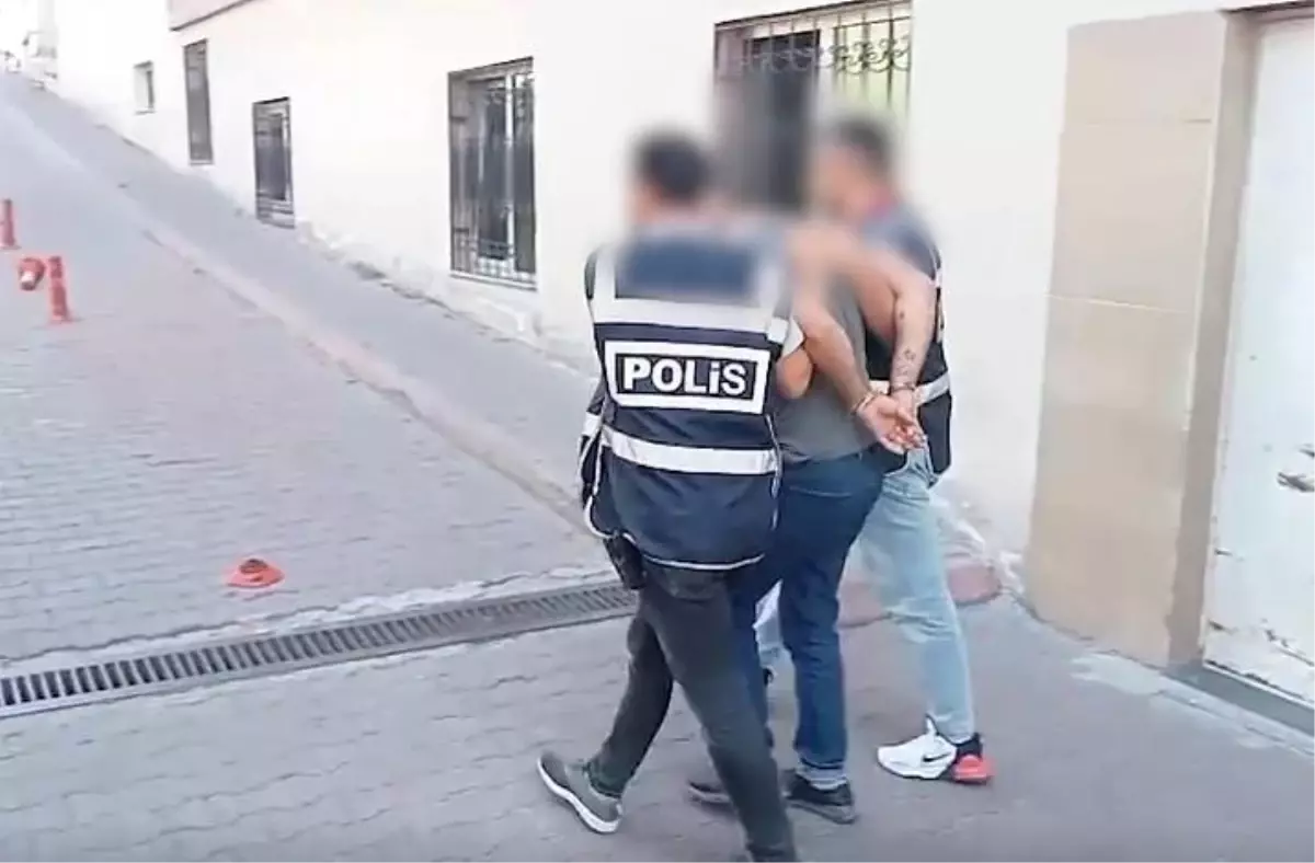 Kayseri\'de 16 Suçtan Aranan Şahıs Yakalandı