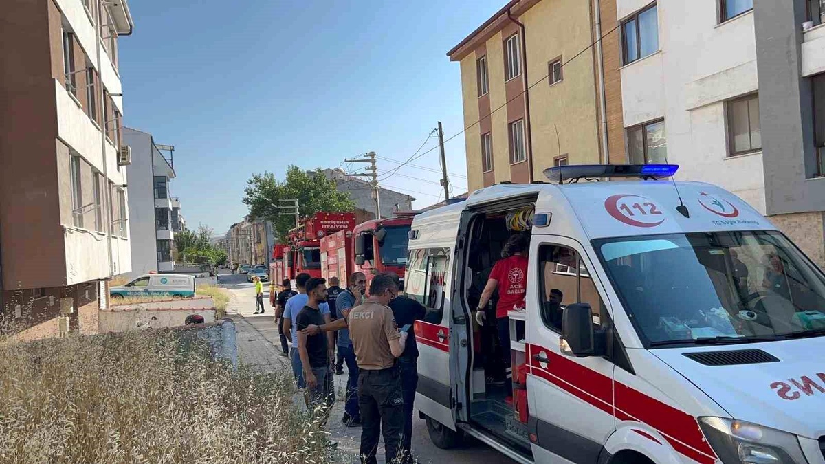 Eskişehir\'de Yangın: 56 Yaşındaki Adam Hayatını Kaybetti