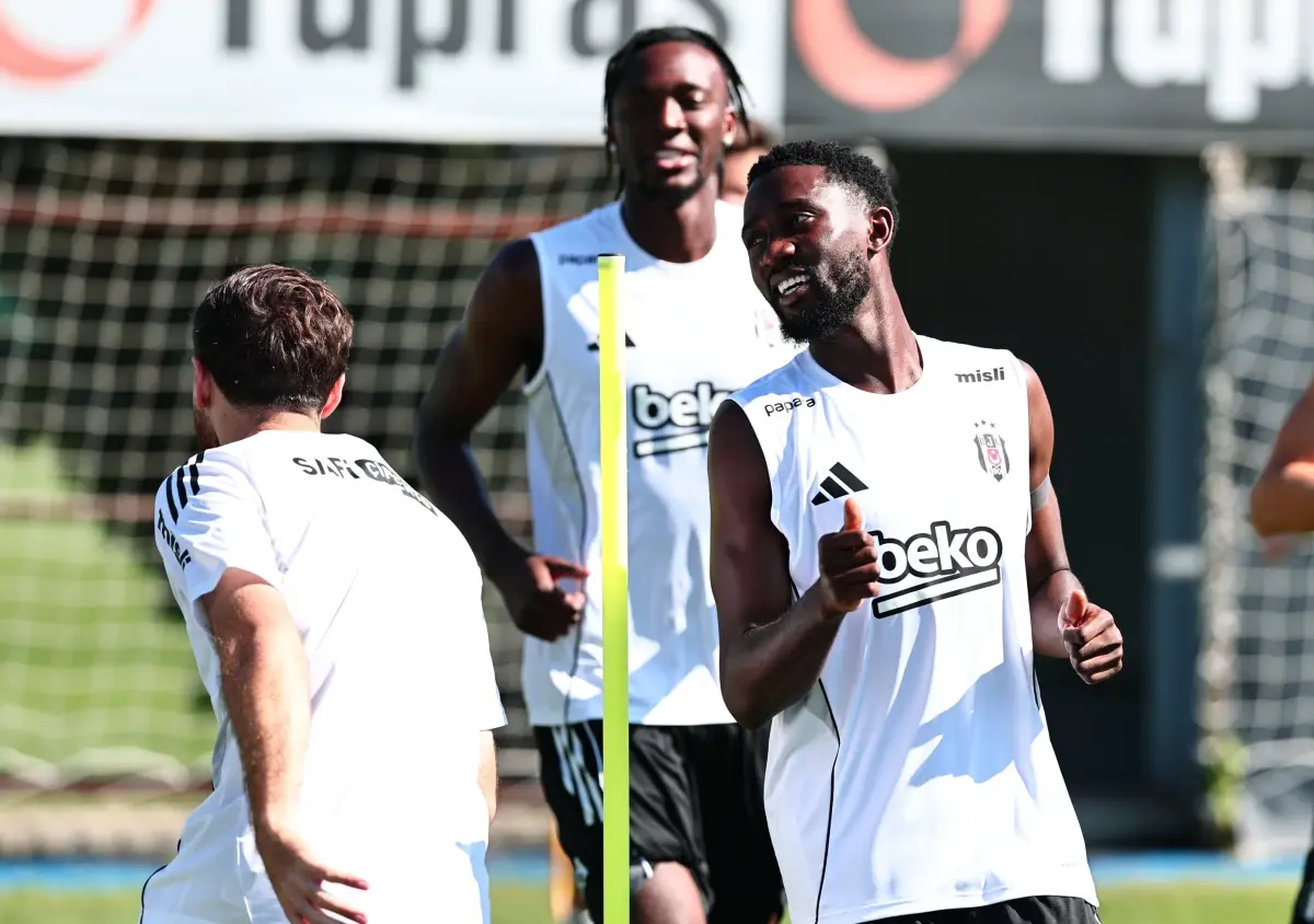 Beşiktaş St. Patricks Maçına Hazırlanıyor