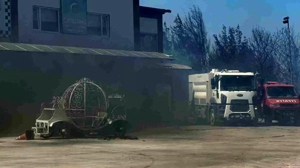 Çanakkale\'de Yangın Kontrollü Mücadele Ediliyor
