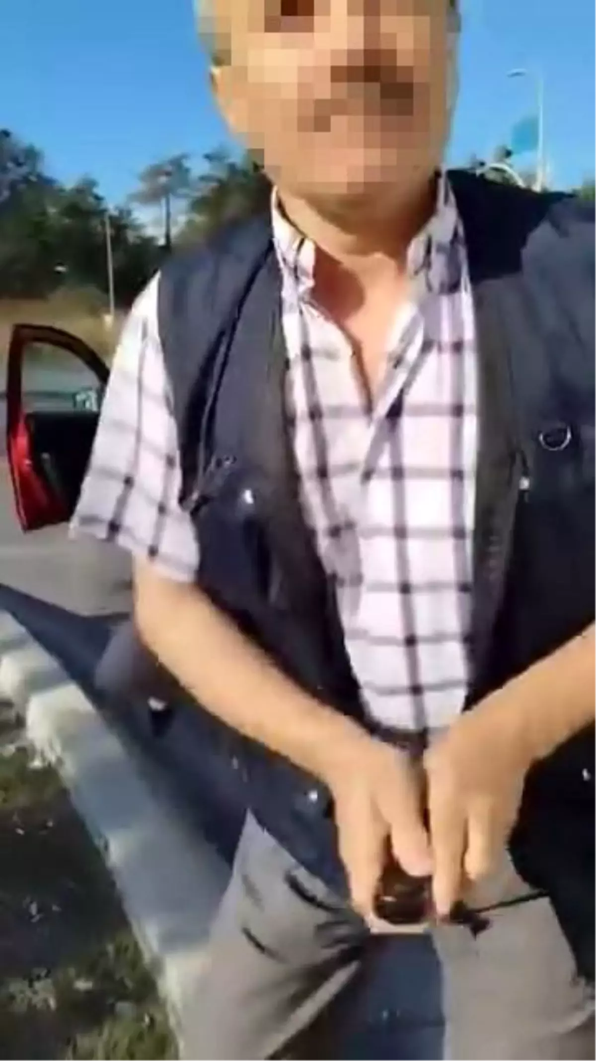 İstanbul\'da Kaza Sonrası Bıçaklı Tehdit