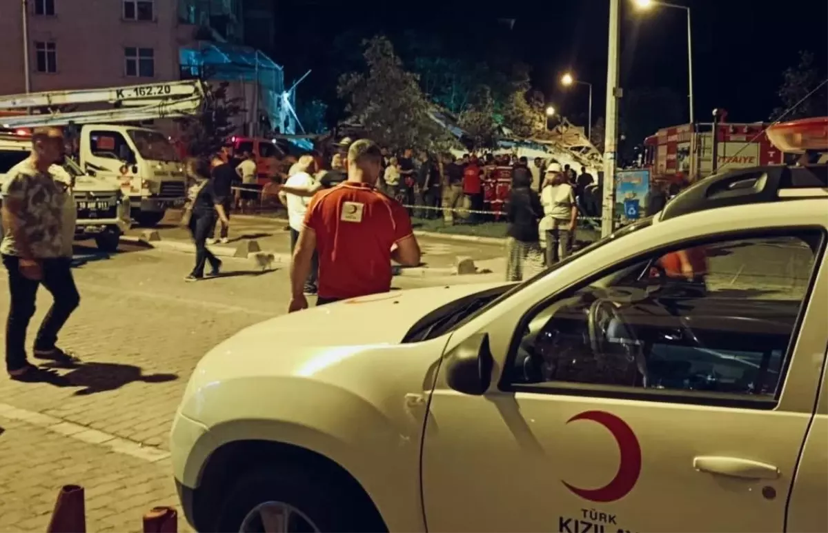 Kızılay Deprem Bölgesinde Faaliyette