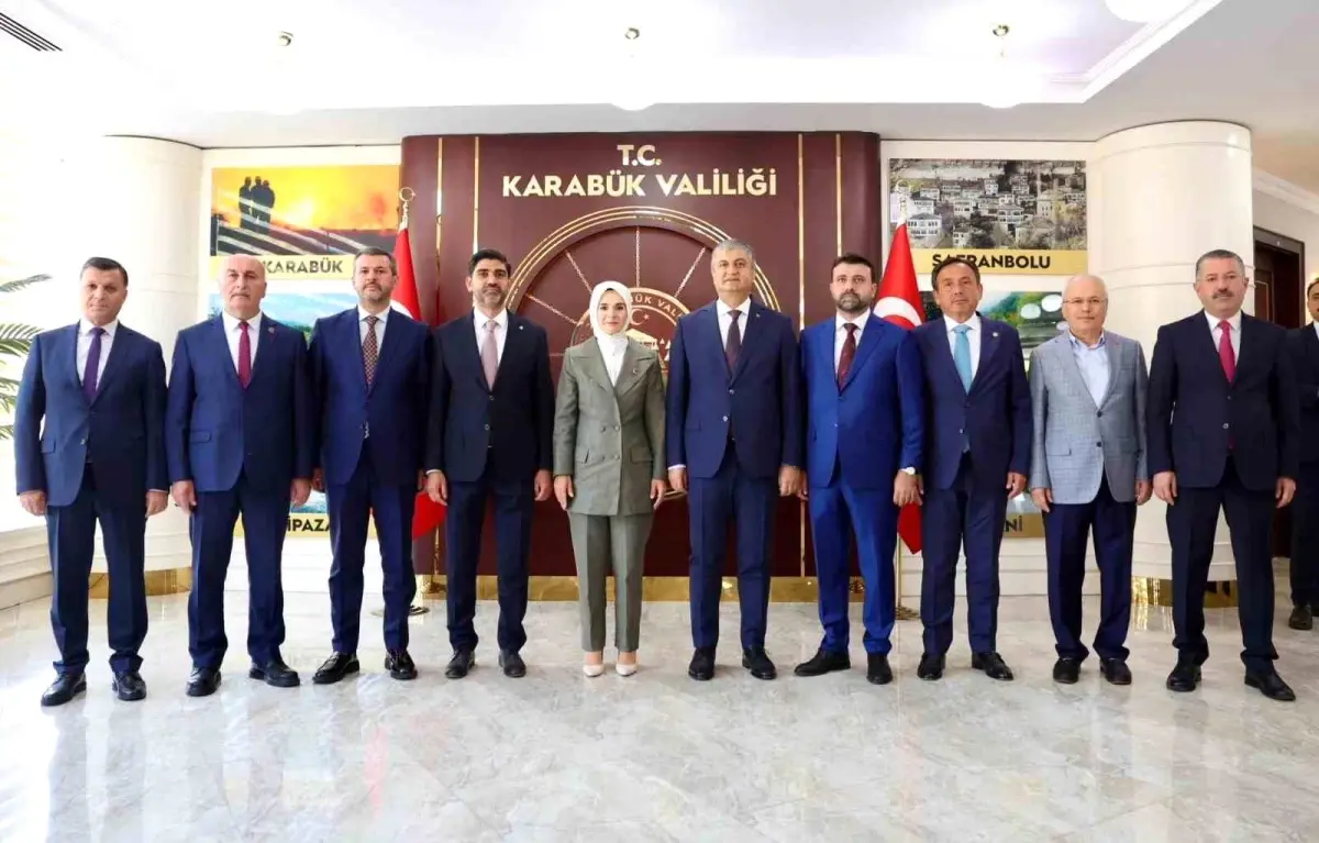 Bakan Göktaş: "Balıkesir\'de Bin 87 vatandaşımıza 143 personelimizle psikososyal destek ve çeşitli destekler sağladık"