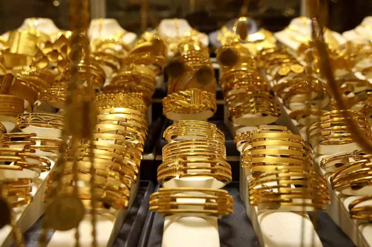 Kuyumcular altın için yıl sonunu işaret etti: 6 bin lira olacak