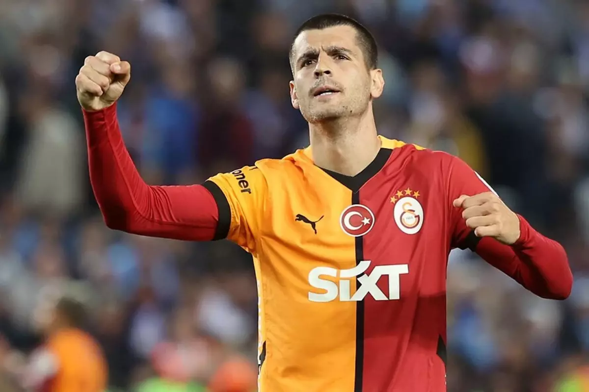Galatasaray\'da Morata\'dan sonra bir ayrılık daha! Takımdan yollandı