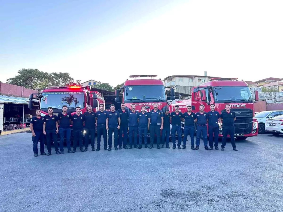 Kocaeli İtfaiyesi, Çanakkale\'deki Orman Yangınına Müdahale İçin Gönderildi