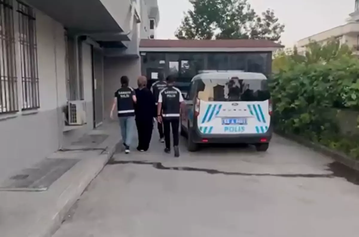 Komşusunun Altınlarını Çalan Kadın Gözaltına Alındı