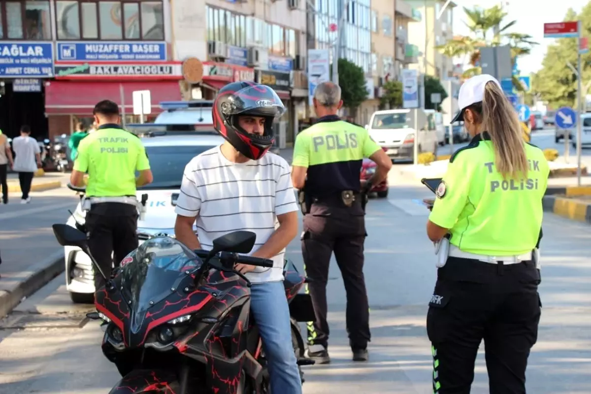 Sakarya\'da Motosiklet Denetimleri Artıyor
