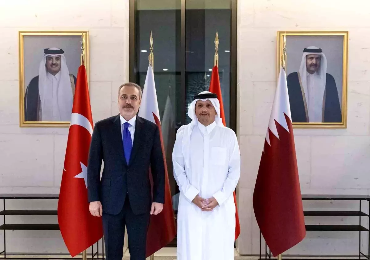 Hakan Fidan Katar\'da