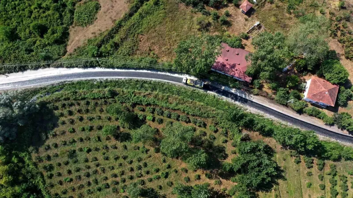 Ordu\'da Sıcak Asfalt Çalışmaları Devam Ediyor