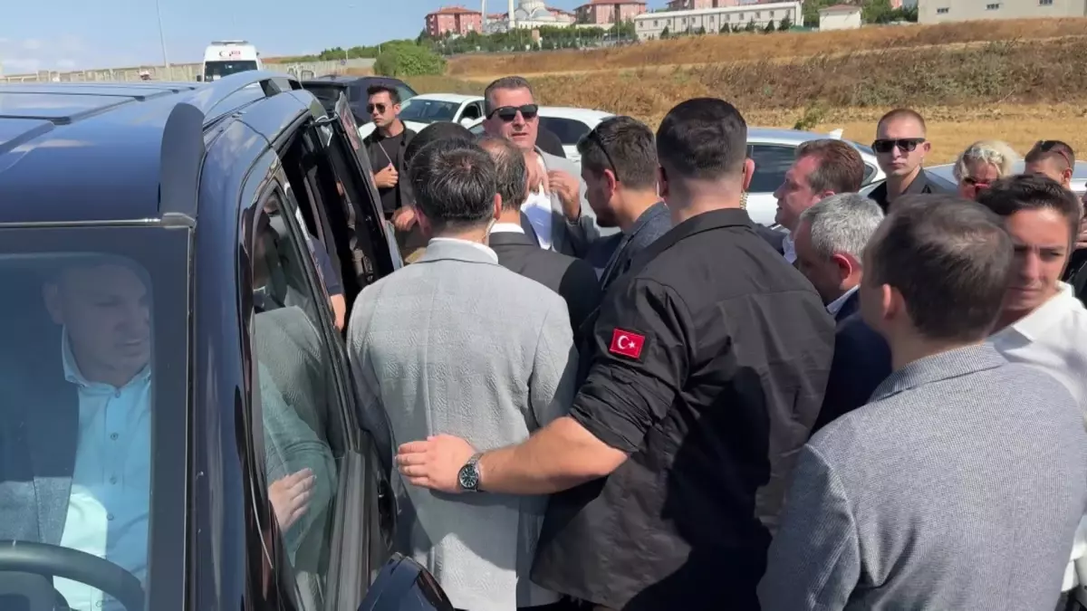 Özgür Özel, İmamoğlu\'nu ziyaret ettikten sonra açıklamalarda bulundu